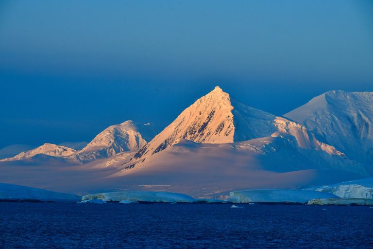 PL-Antarctica-mountains-Feb-2020