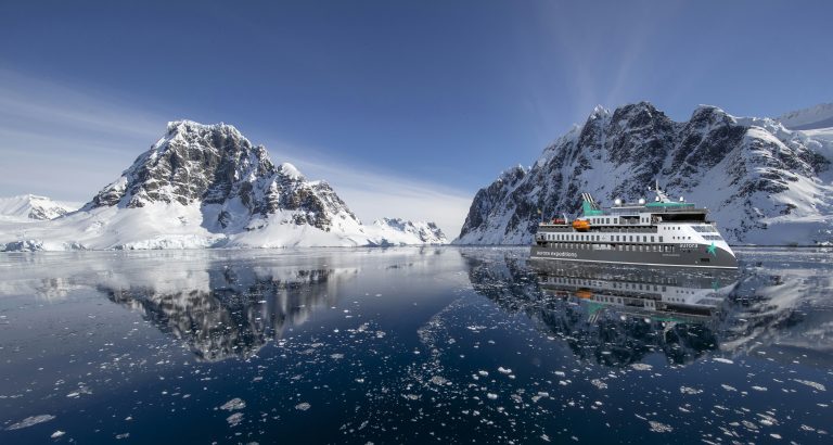 Douglas Mawson Render, Polar Landscape