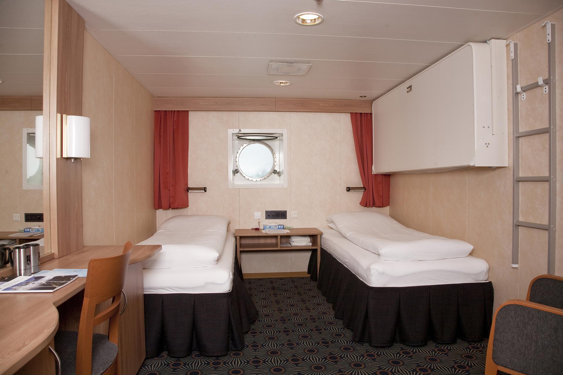 Expedition Category 2 Cabin with 2 twin beds and porthole