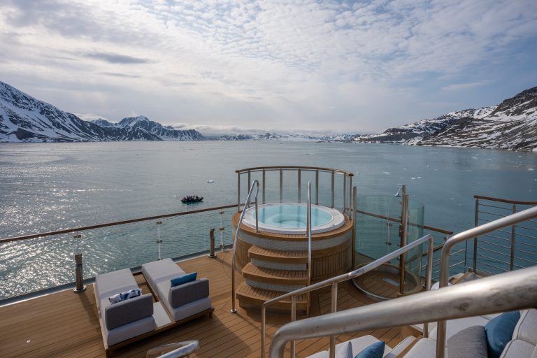 Jacuzzi on the deck of the Ocean Albatros.